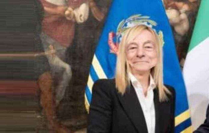 A parte il folklore identitario, questo è un governo Draghi con la parrucca
