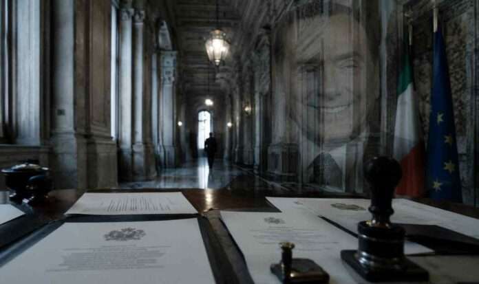 Ancora il caso Minetti Berlusconi è morto, il sistema berlusconiano no