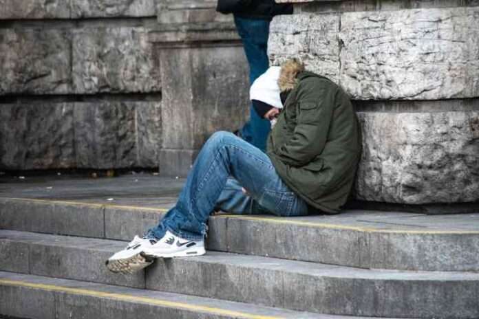 Assegno di inclusione, è il caos. E con la fine del reddito di cittadinanza una platea di nuovi poveri
