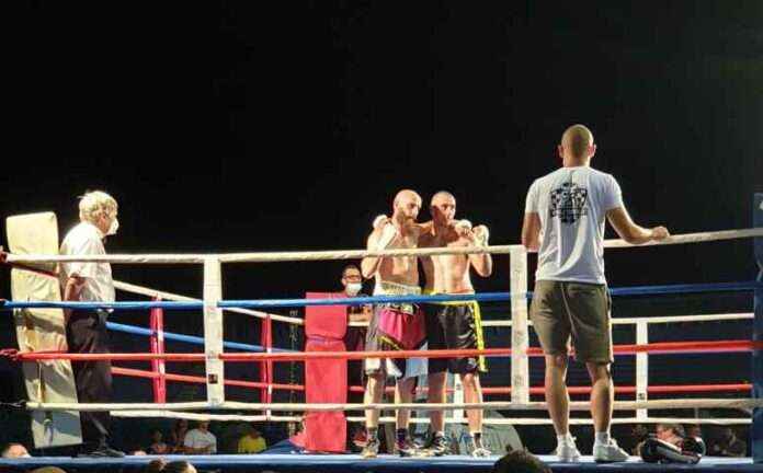Boxe, a Livorno “Pugni amaranto” e politica