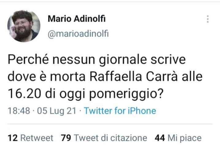 Bufera su Adinolfi per un tweet complottista sulla morte della Carrà