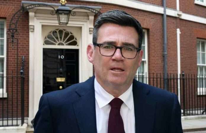 Burnham premier da un giorno, già in trincea tra Labour, Trump e conti pubblici