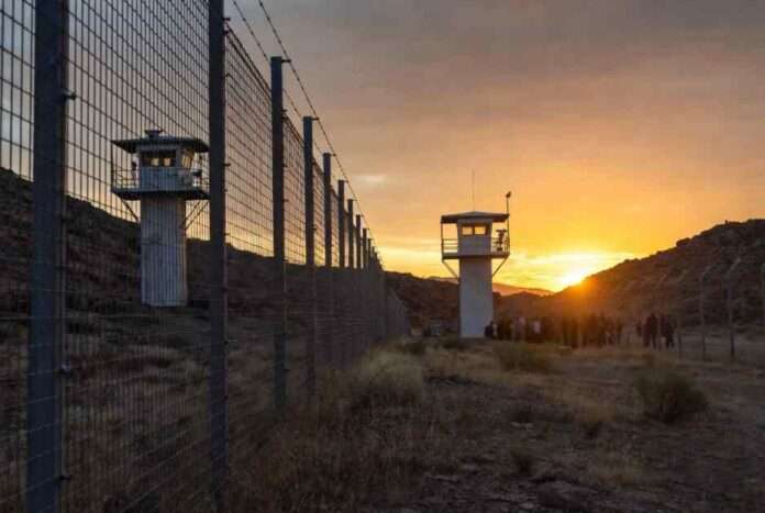 Ceuta assediata il Marocco usa i migranti come arma diplomatica