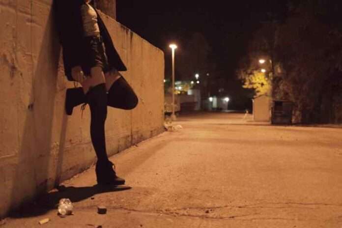 Cosa dice veramente l'ordinanza sul decoro del sindaco leghista di Terni?