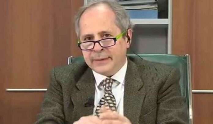 Crisanti: A casa gli attuali politici. Stiamo creando terreno per variante resistente ai vaccini