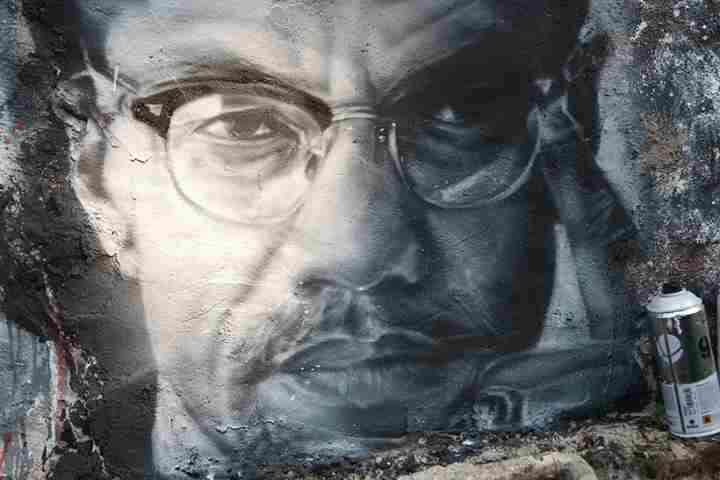 Dovreste rileggere Malcom X, contro il potere bianco