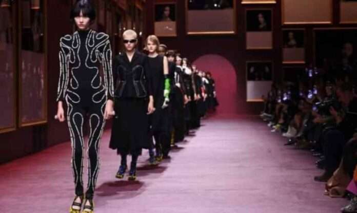 E ora è il momento della Paris Fashion Week Fall 2022