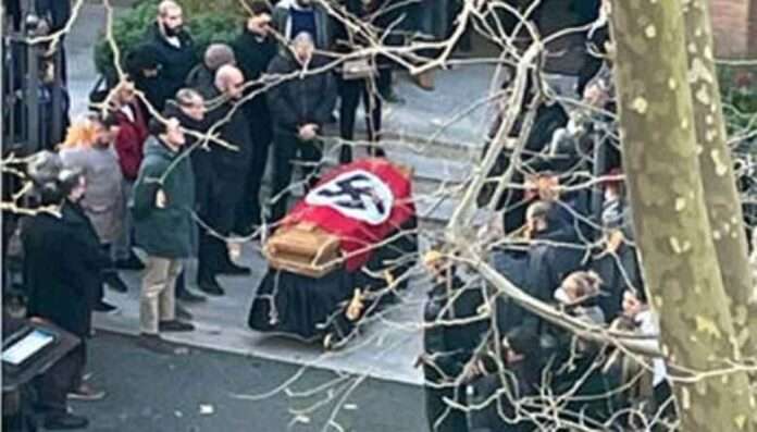 Funerale con la svastica ma va tutto bene