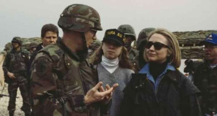 Hillary Clinton suggerisce un nuovo Afghanistan in Ucraina