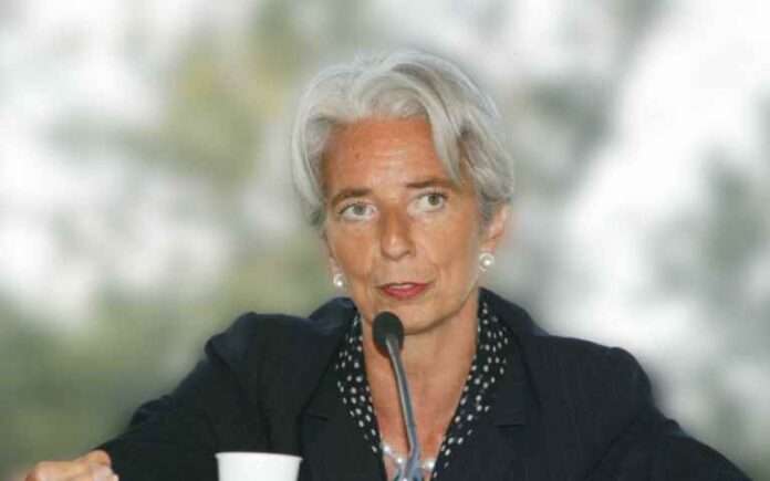 In ginocchio sui ceci davanti a Cristine Lagarde com'è umana lei!