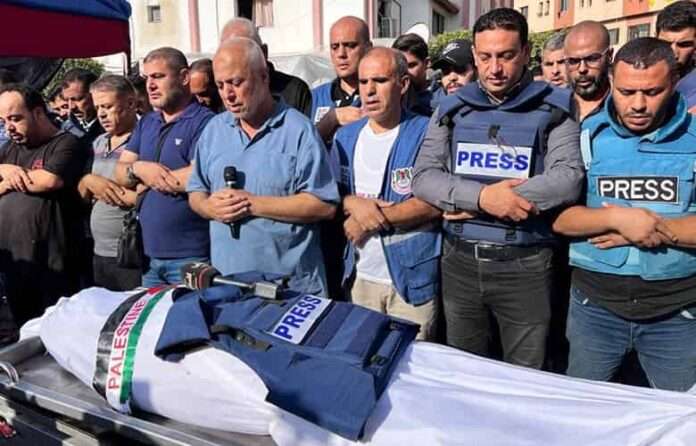 Israele colpisce volutamente i giornalisti e i media occidentali rilanciano la disinformazione-min