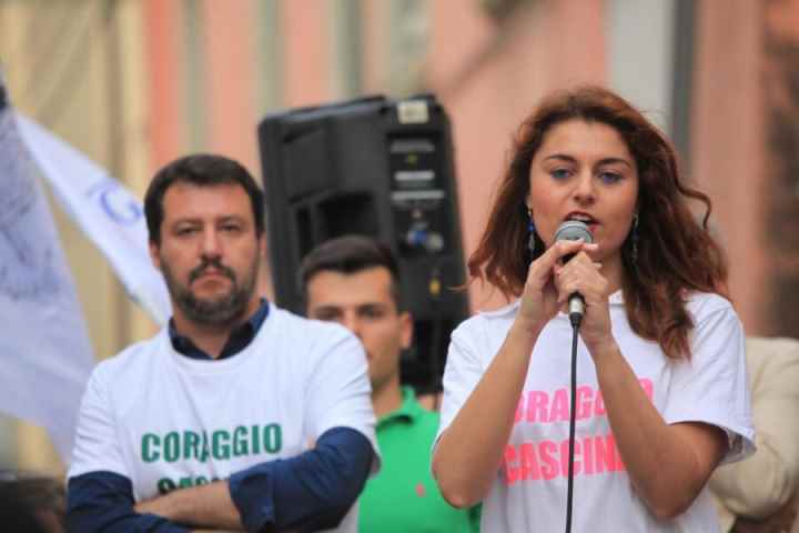 La leghista Susanna Ceccardi: afghani musulmani di bassa scolarizzazione, impossibile integrarli