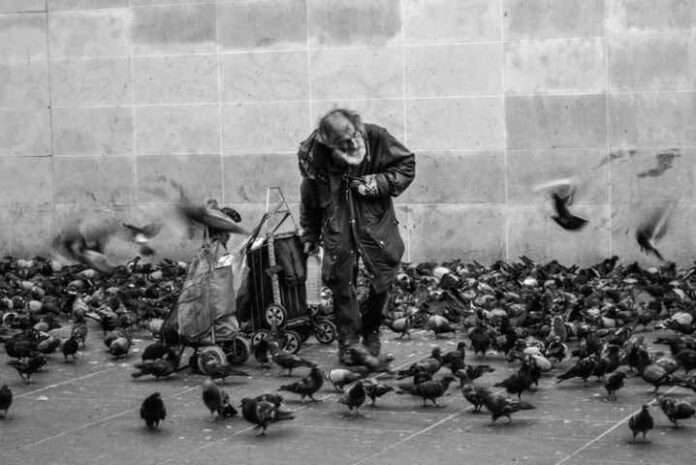 Campionati Europei di rischio povertà: Italia terza