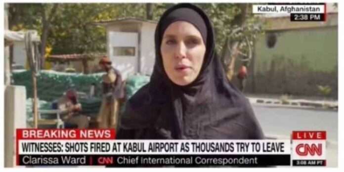 La vera storia della foto della giornalista della CNN ci riporta alla realtà