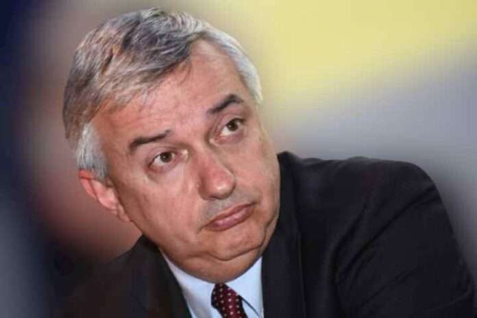 L'assurdo monologo di Molinari su Rai 3: 