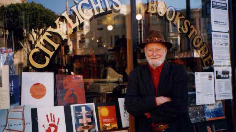 Lawrence Ferlinghetti è morto. Lawrence Ferlinghetti è già rinato