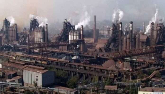 Azovstal e l'offensiva nel Donbass: casa sta accadendo realmente?