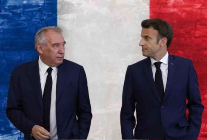 Macron sotto assedio Francia in crisi politica e debito record