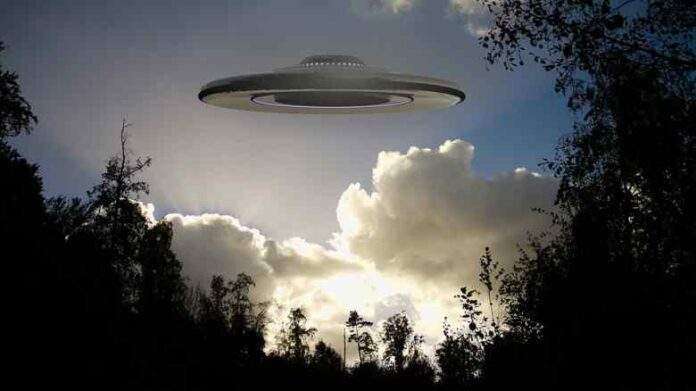 Perchè tutti questi avvistamenti UFO? È la nuova Guerra Fredda