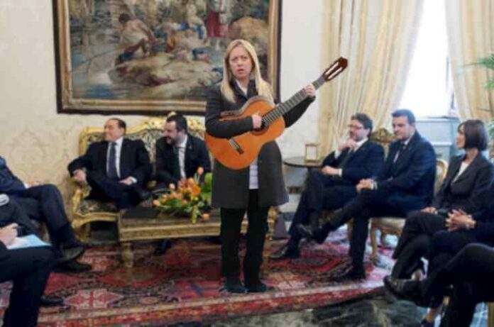 Primo CdM del governo Meloni emergenza bollette No, i raveparty...