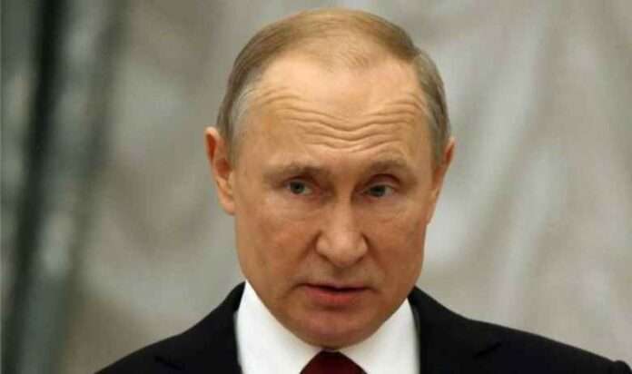 Putin: Kiev spinta dall'esterno a scontro con Mosca. Mostreremo soldati stranieri catturati