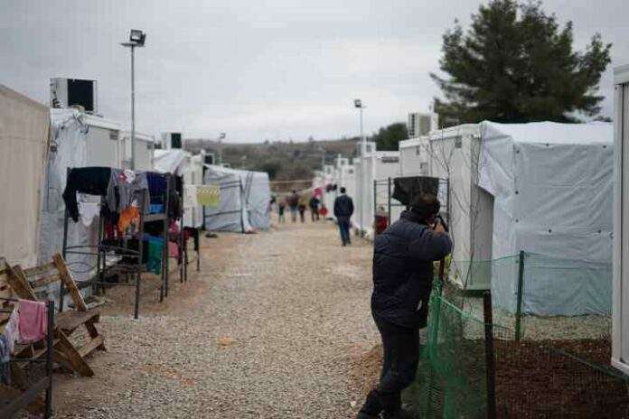 Rapporto Migrantes Ue e Italia accoglienti solo con gli ucraini