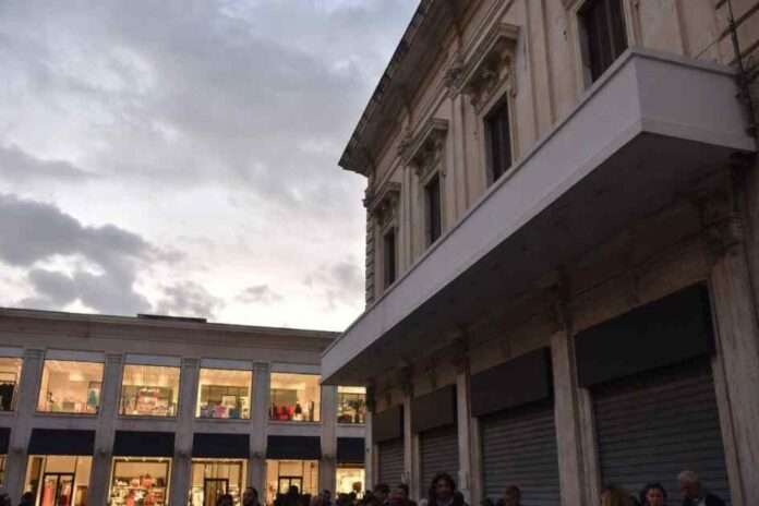 Roma, ex Metropolitan, la cultura diventa un centro commerciale