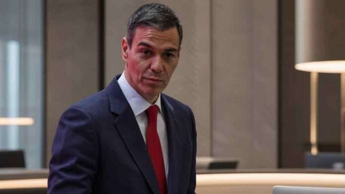Sánchez scioglie le Camere per non sciogliersi da solo