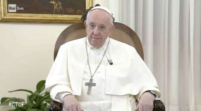 Se per sentire qualcosa che suoni vagamente di sinistra bisogna aspettare Papa Francesco...