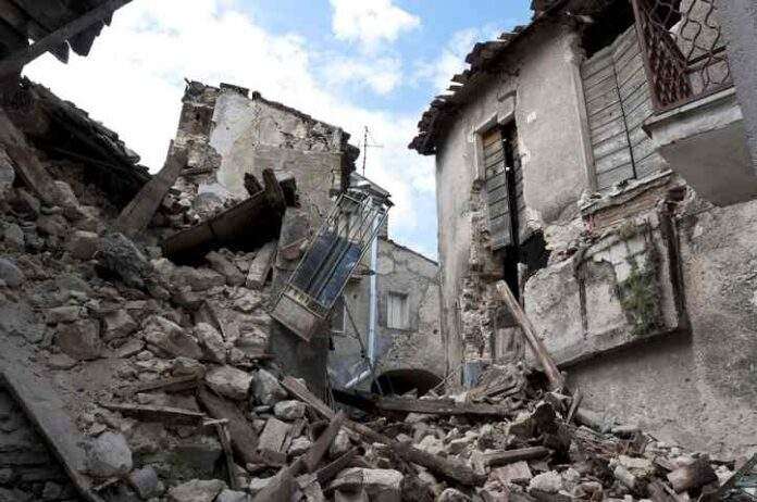 Sisma in Turchia e Siria, almeno 5000 i morti. Si continua a scavare tra le macerie