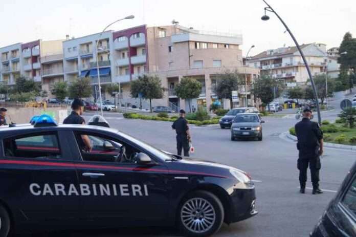 Strage ad Ardea: uomo spara per strada e uccide due bambini e un anziano