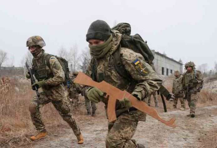 Ucraina, notte di combattimenti a Kiev - Tutti gli aggiornamenti