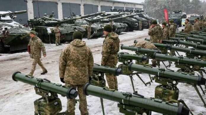 Una valanga di soldi: Ucraina armata dagli Usa fini ai denti