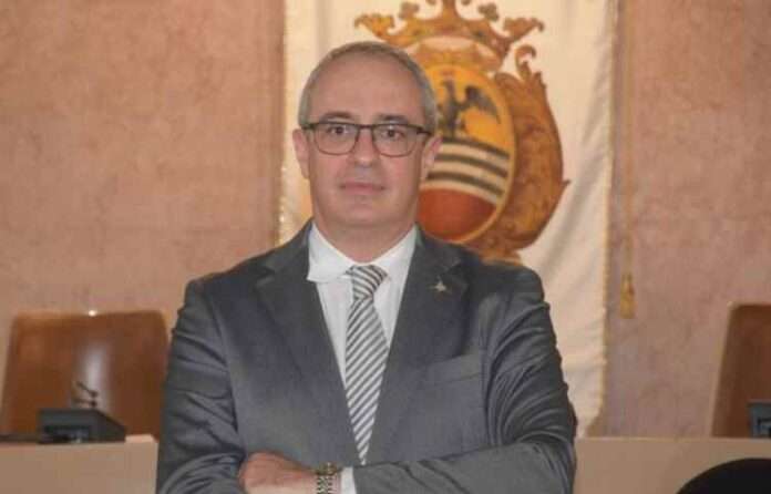 Voghera, l’ex assessore Adriatici torna in libertà. Sconcerto dei familiari della vittima