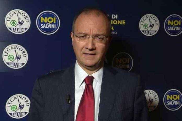 Giuseppe Valditara, il ministro che ha scambiato la scuola per una sezione della Lega