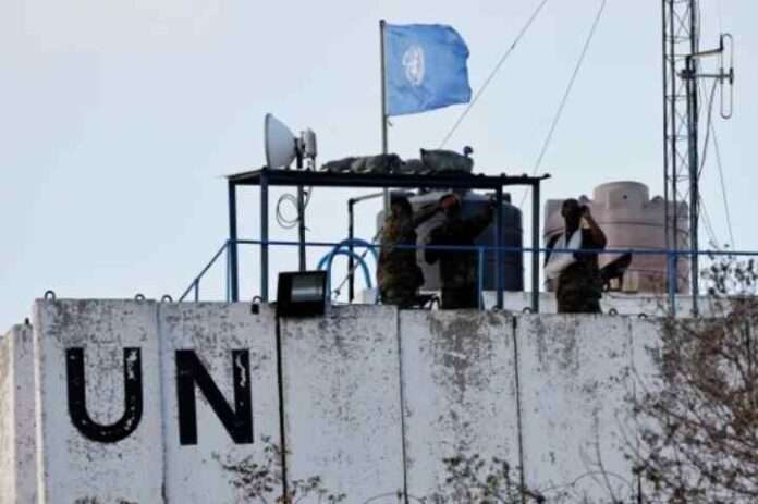 Israele, in delirio di onnipotenza, spara su Unifil e basi italiane. Crosetto fa scena: 